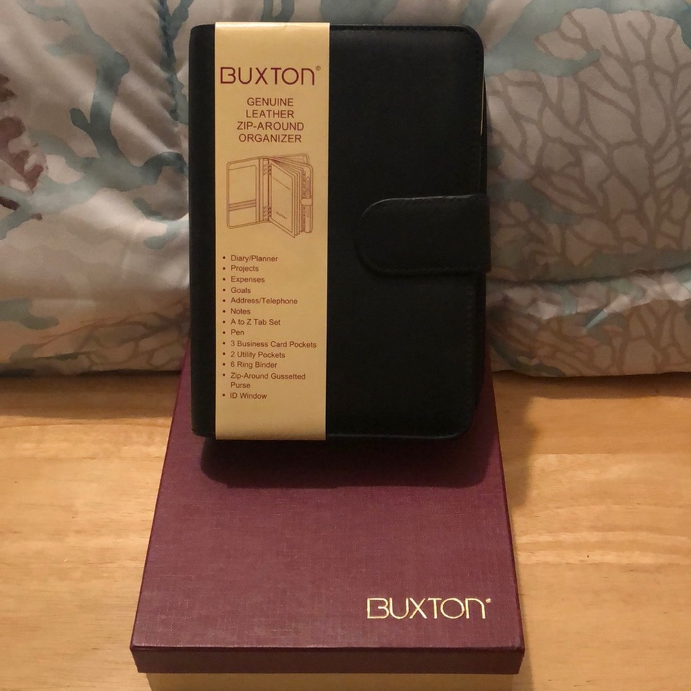 NWT Leather Zip - Around Organizer